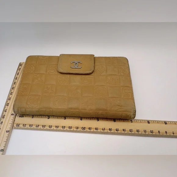 Chanel Long Wallet with Coin Pocket Precious Symbols Camel Leather Authentic y2k - Picture 15 of 16